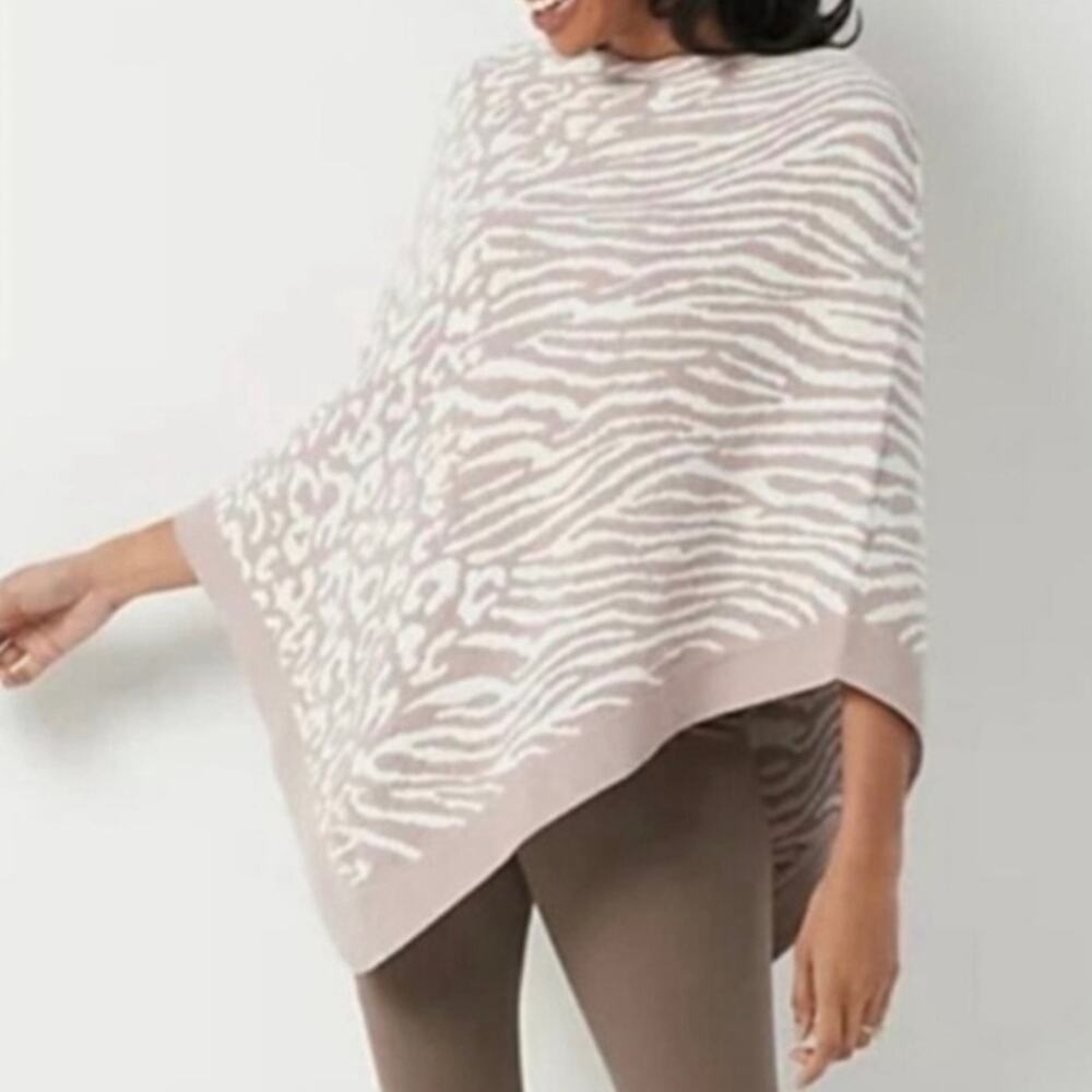 NEW Barefoot Dreams CozyChic Ultra Lite Faded Rose Pink Animal Poncho Wrap OS